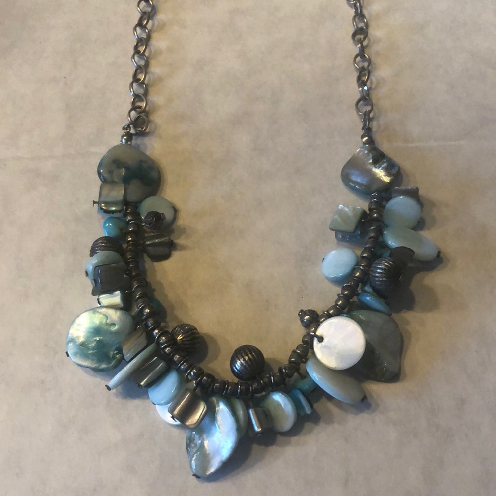 NWOT Puka Shell Mother Of Pearl Beaded Necklace